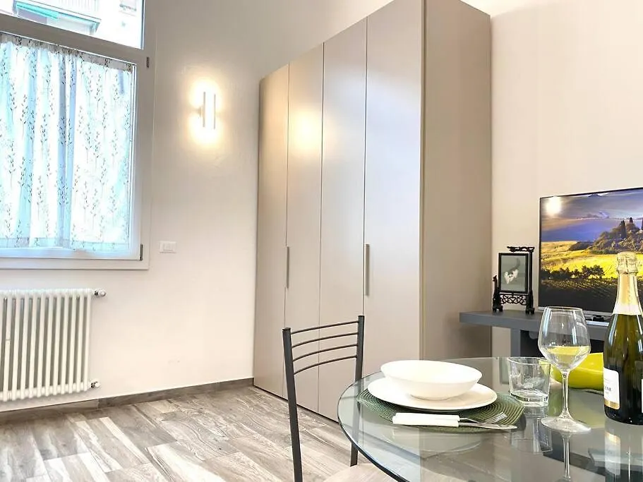 Casa Maggiore Bologna 0*,